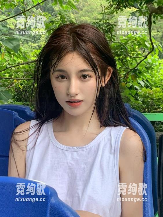 www.51 谁能告诉我官网里那一堆瓜为什么越看越上头?——‘www.51cg1.com’的新奇之旅!